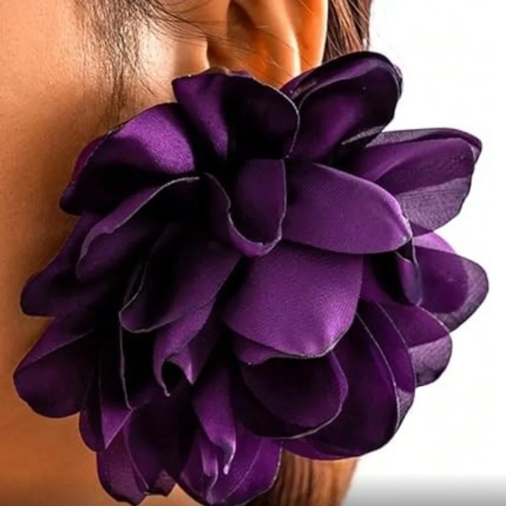 ✨NEW Elegant Purple Floral Statement Earrings